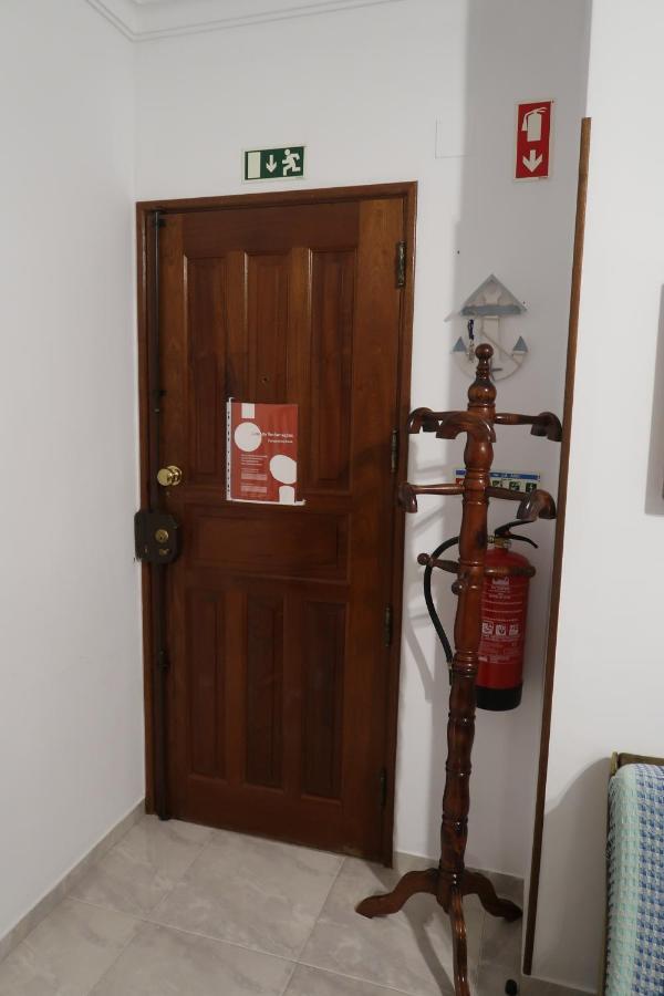 Ancora Guest House Monte Gordo Exterior photo